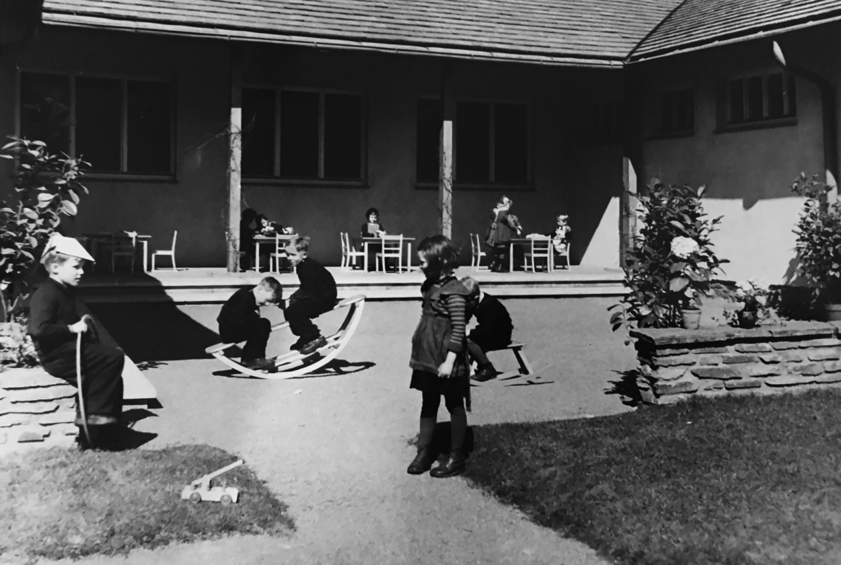Fröbel Kindergarten by Margarete Schütte-Lihotzky. Photograph by Lucca Chmel. Angewandte Wien Archive.