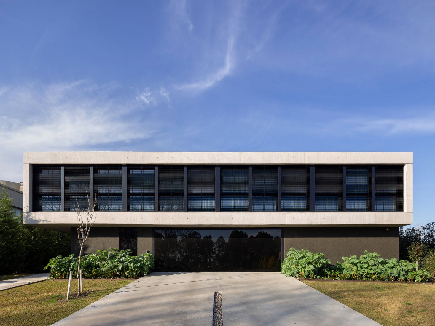 Golf House by Mariano Fiorentini. Photograph by Ramiro Sosa.