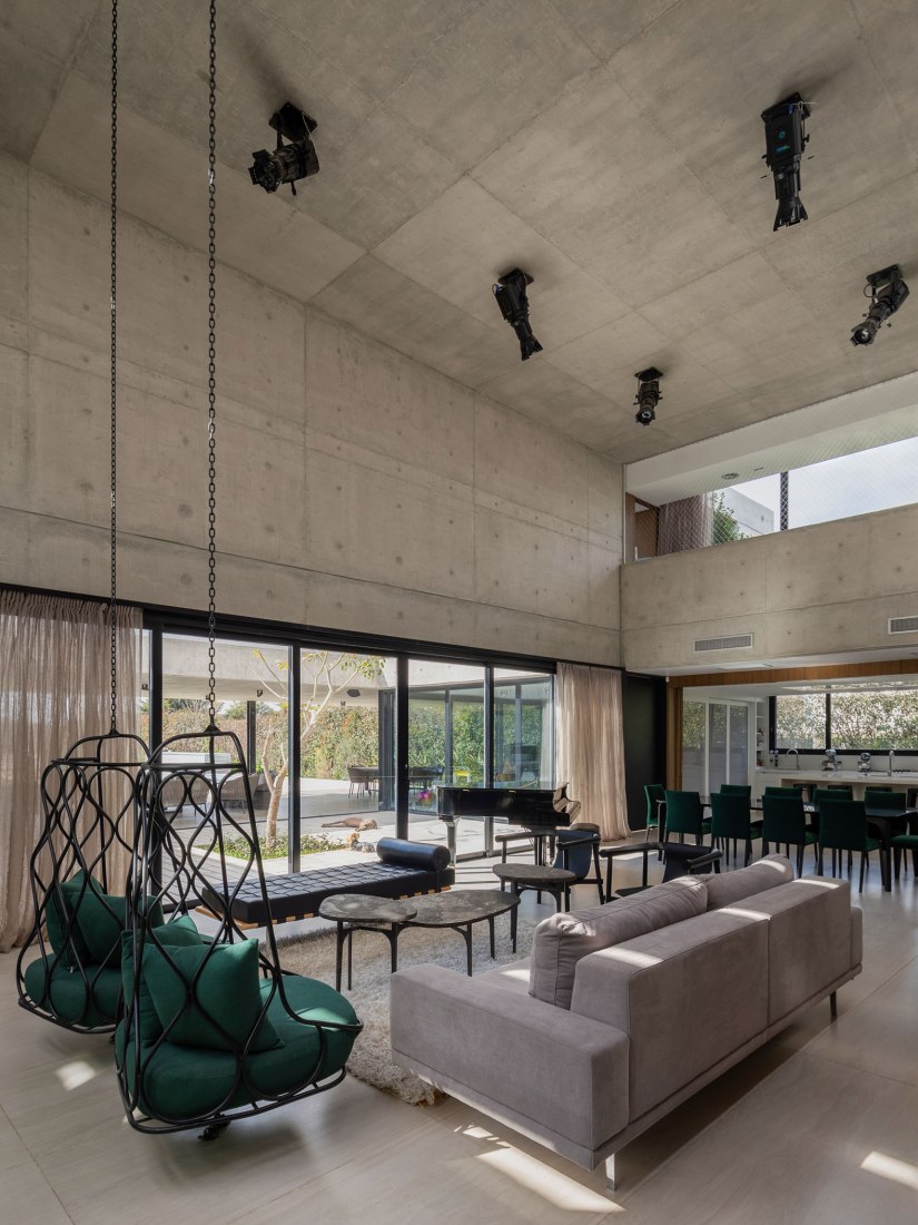 Golf House by Mariano Fiorentini. Photograph by Ramiro Sosa.