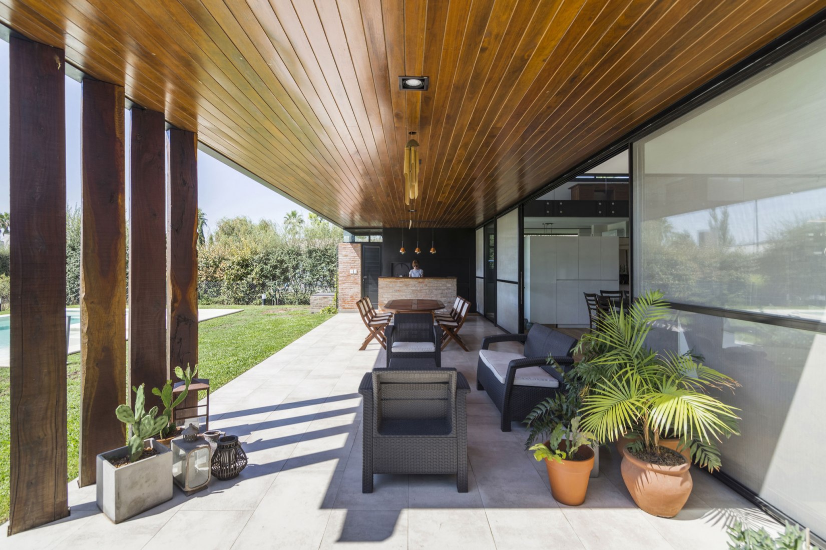 Porch. House in San Marino, Funes Hills by Mariel Suárez. Photograph by Ramiro Sosa