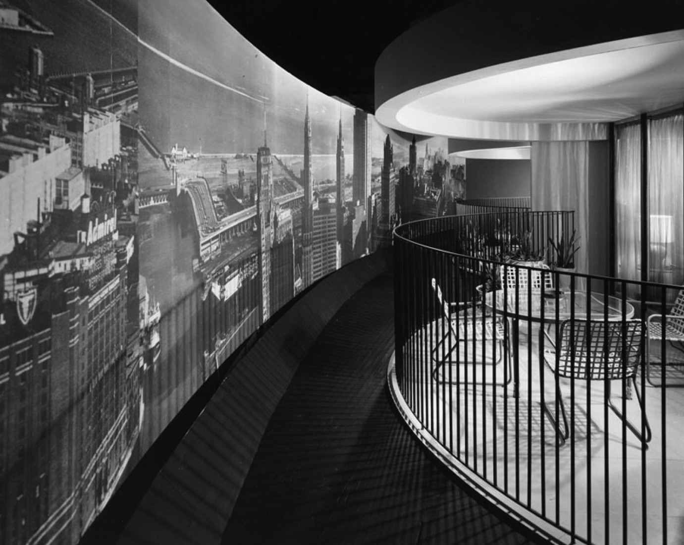 View of Marina City Model Apartments, 1962. Photograph © Hedrich Blessing, courtesy of the Chicago History Museum.
