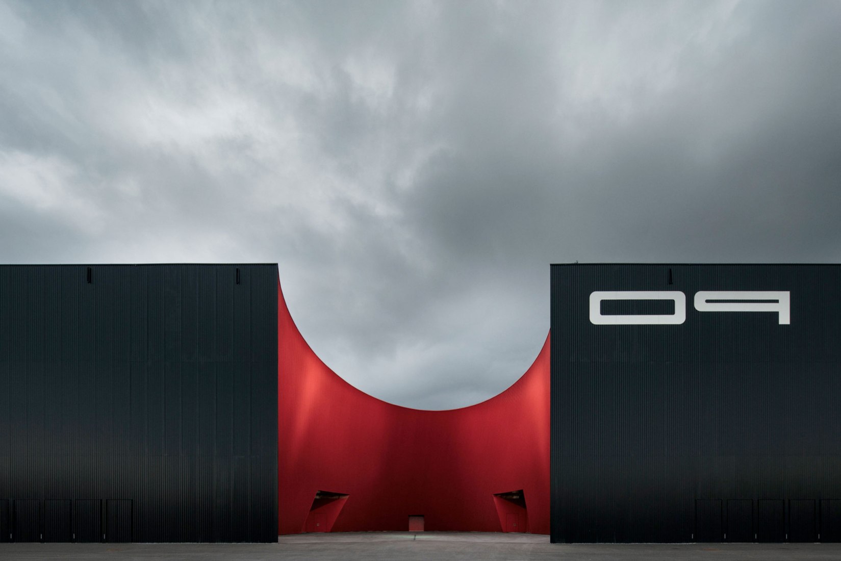 Messe Dornbirn Exhibition Hall by Marte.Marte Architects. Photograph © Zumtobel / Faruk Pinjo
