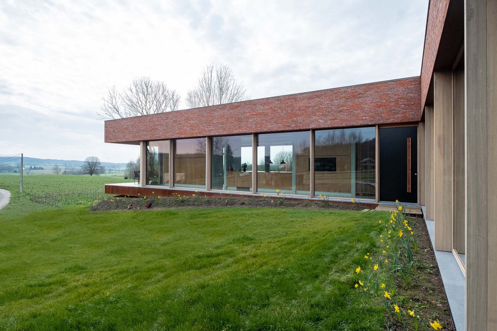 Villa V por Martens Van Caimere Architecten. Fotografía por Nick Cannaerts