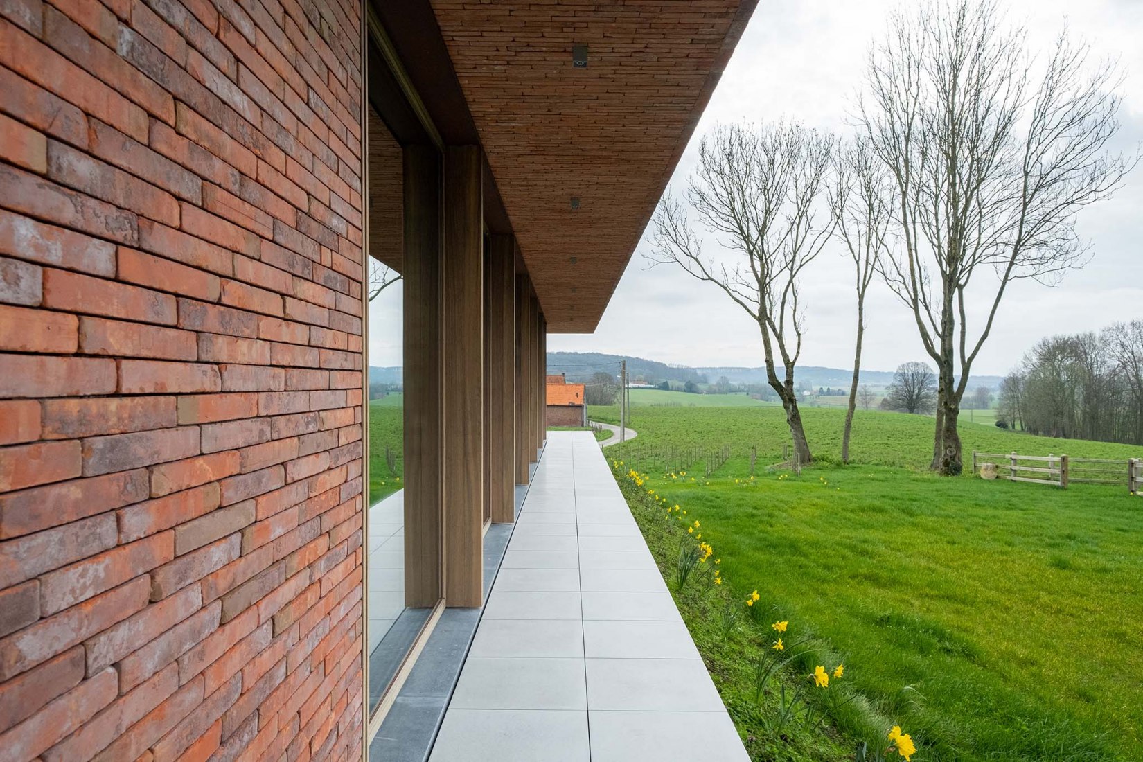 Villa V por Martens Van Caimere Architecten. Fotografía por Nick Cannaerts