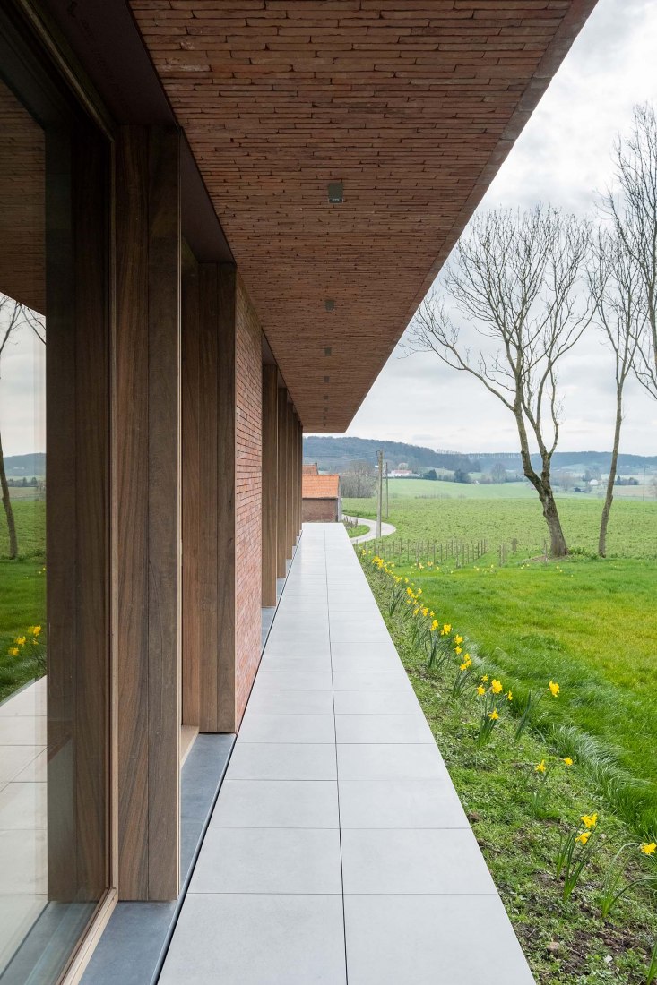 Villa V por Martens Van Caimere Architecten. Fotografía por Nick Cannaerts