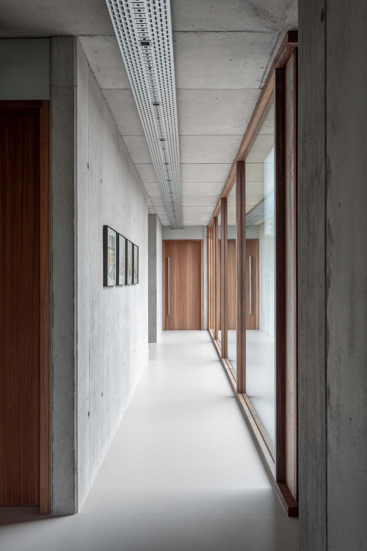 Villa V por Martens Van Caimere Architecten. Fotografía por Nick Cannaerts