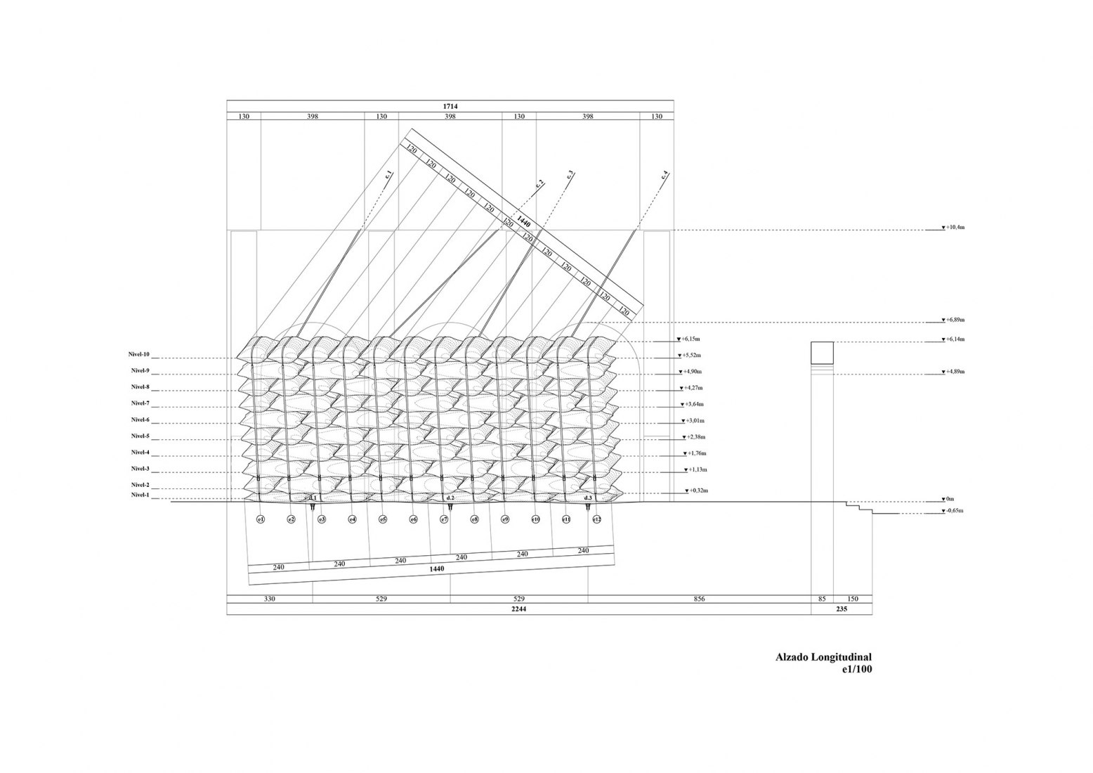 Longitudinal elevation. Desplome by Martillo Neumático
