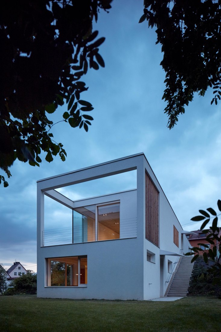 Exterior night view. Family House in the Slope by masparti / pavel martinka, ondřej spusta. Photograph by Jakub Skokan, Martin Tůma / BoysPlayNice