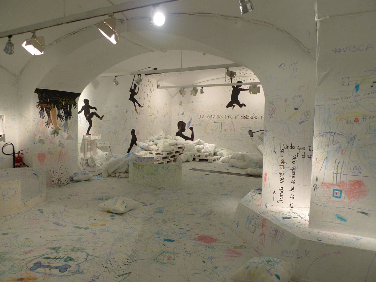 10 examples of Ephemeral Architecture to reflect on space The