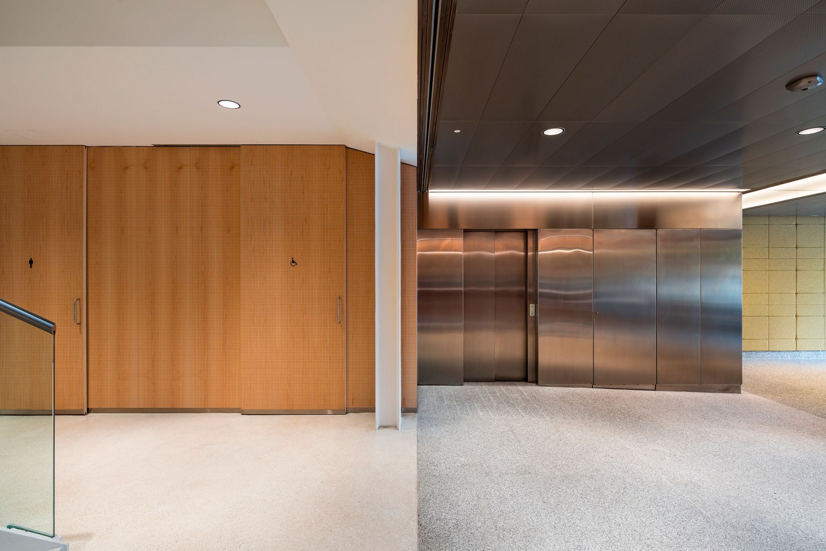Espacio Banc Sabadell por mateo arquitectura. Fotografía por Pedro Pegenaute.