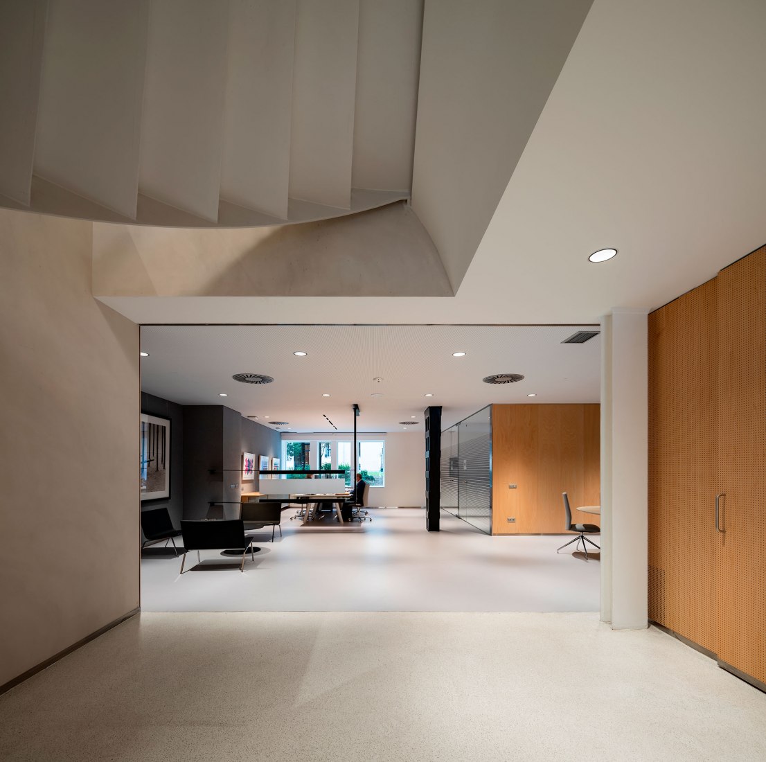 Espacio Banc Sabadell por mateo arquitectura. Fotografía por Pedro Pegenaute.