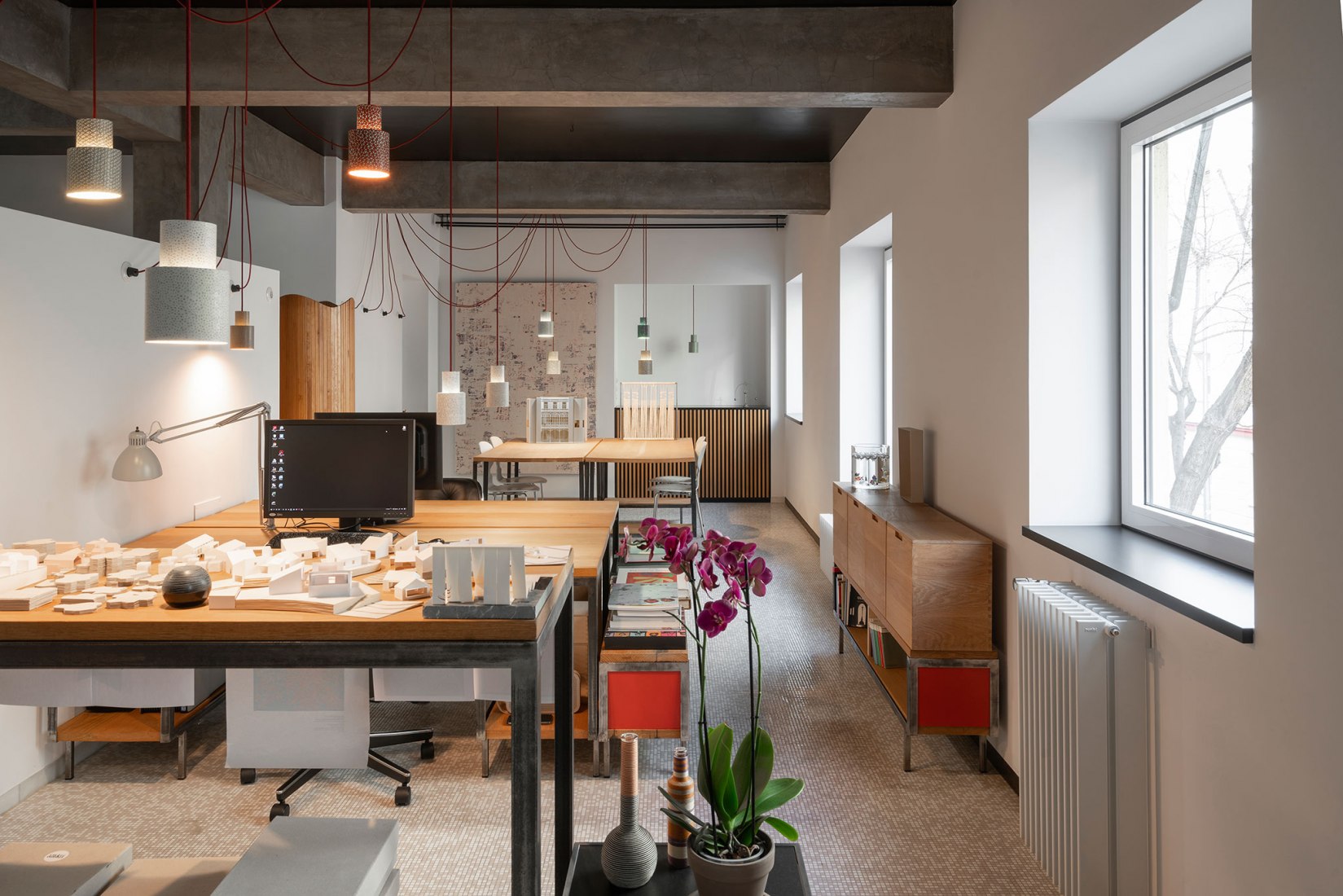 Renovación de un despacho en Madrid por Matilde Peralta del Amo. Fotografía por Luis Asin.