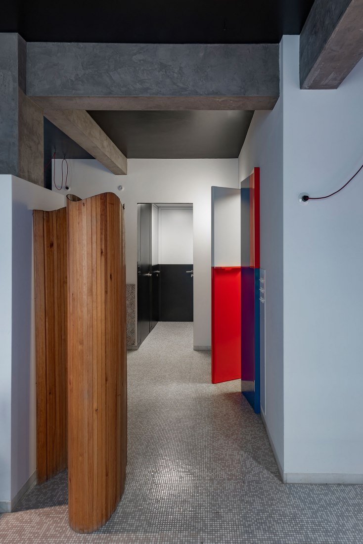 Renovación de un despacho en Madrid por Matilde Peralta del Amo. Fotografía por Luis Asin.