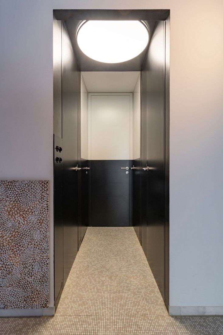 Renovación de un despacho en Madrid por Matilde Peralta del Amo. Fotografía por Luis Asin.