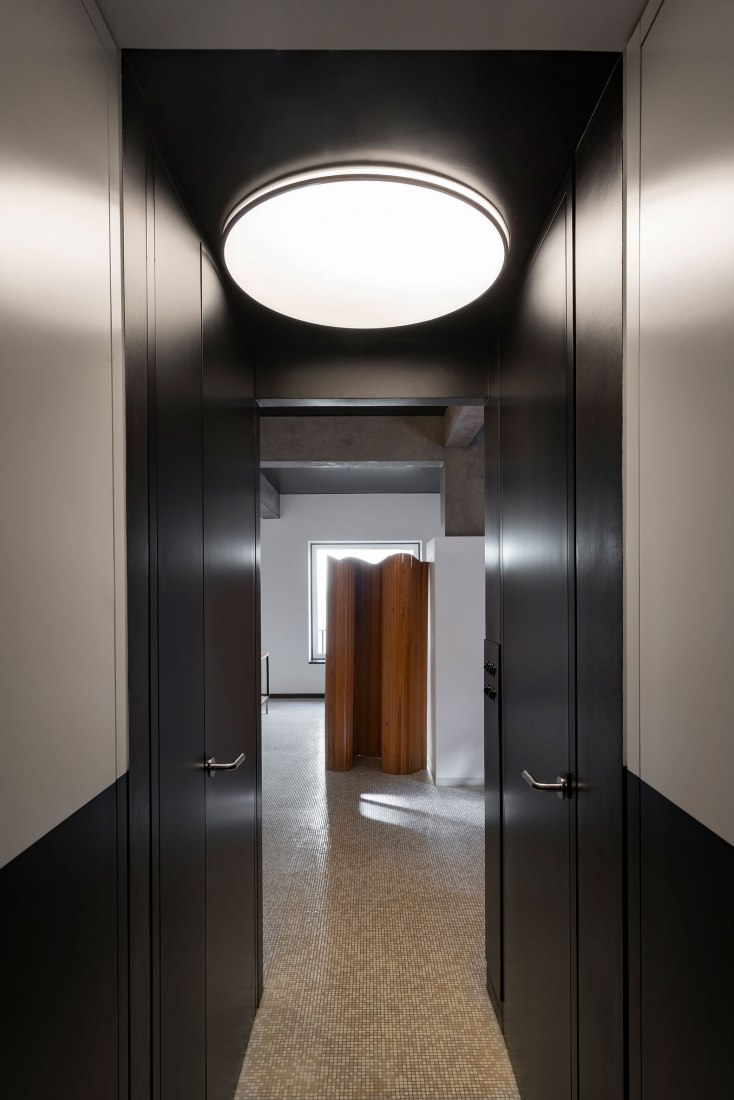 Renovación de un despacho en Madrid por Matilde Peralta del Amo. Fotografía por Luis Asin.