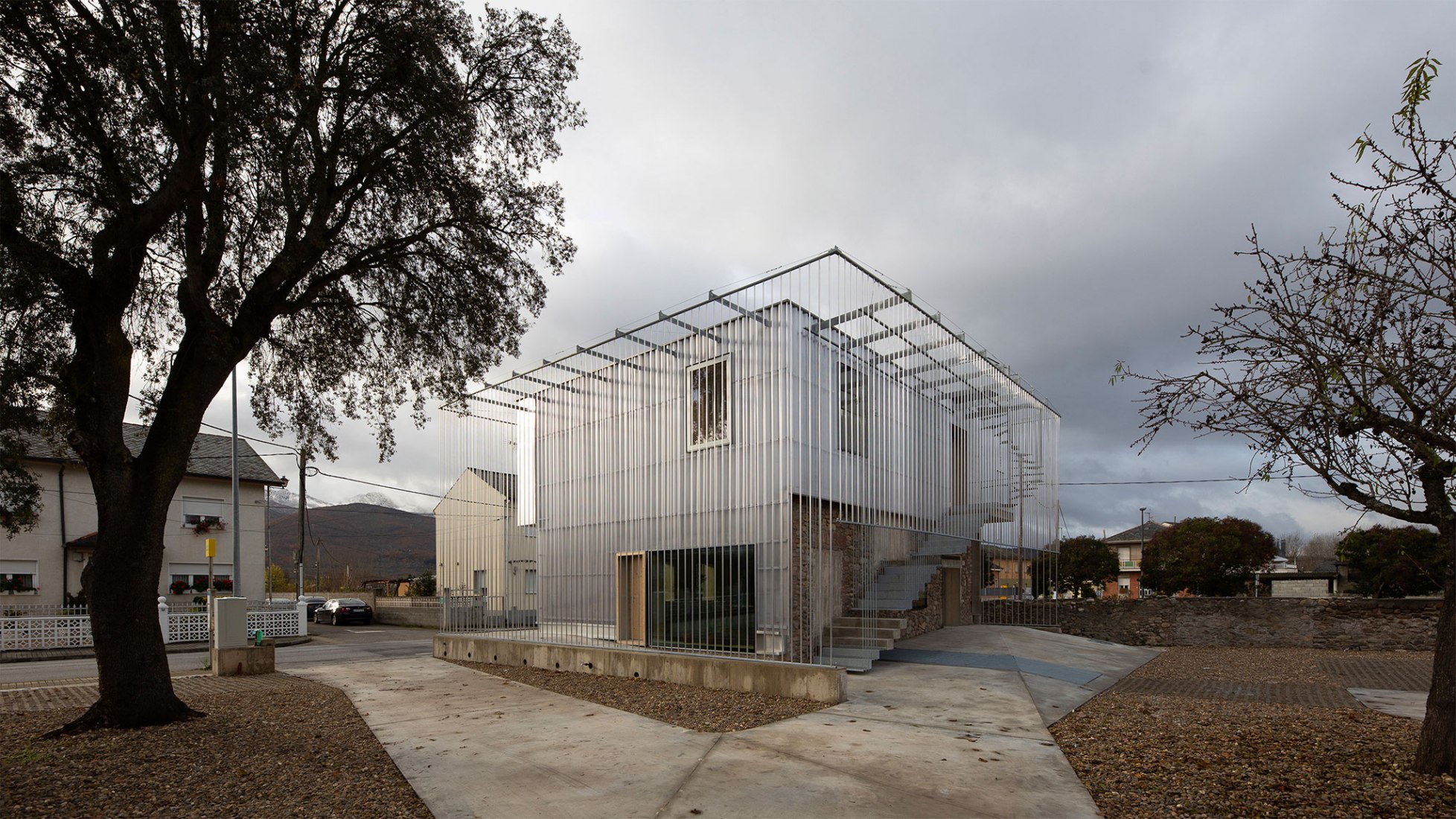 AA308 Offices by MCVR Arquitectos. Photograph by Adrián Capelo Cruz.