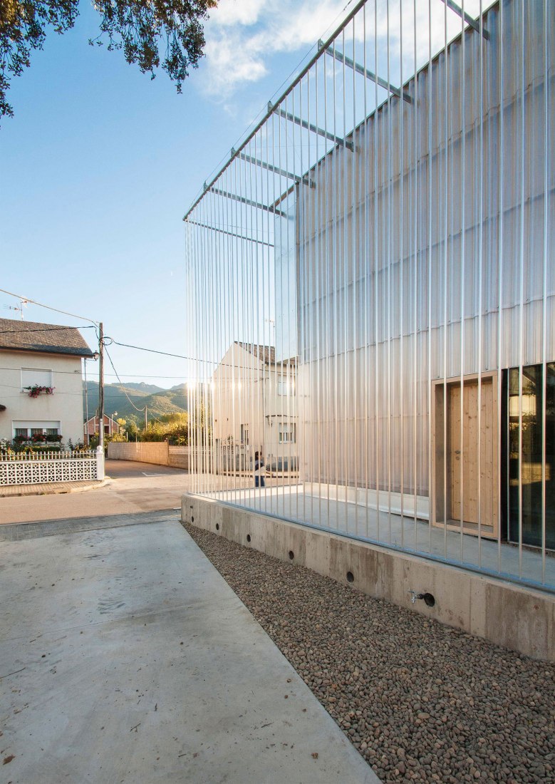 AA308 Offices by MCVR Arquitectos. Photograph by Adrián Capelo Cruz.