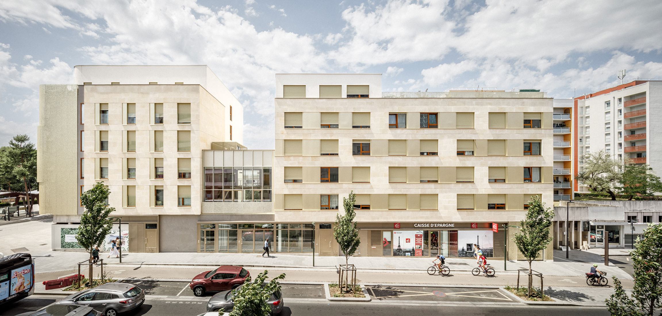 Complejo residencial Bourg-La-Reine por Margot-Duclot Architectes Associés. Fotografía por 11h45.