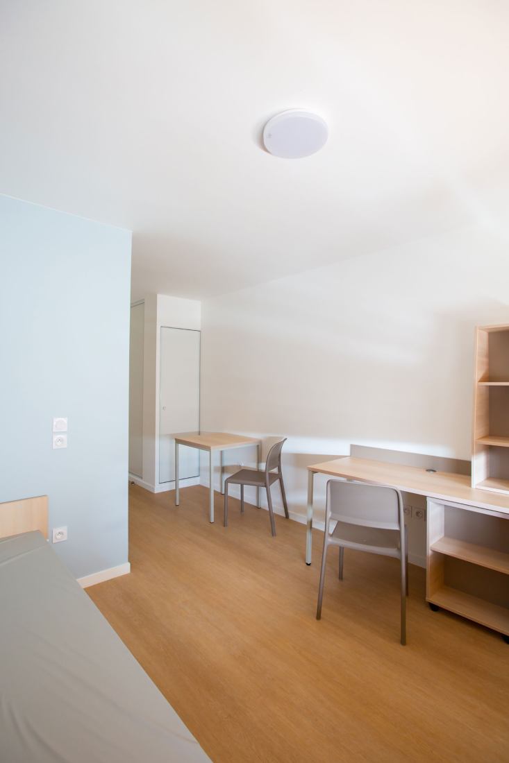 Complejo residencial Bourg-La-Reine por Margot-Duclot Architectes Associés. Fotografía por Charlotte Bommelaer.