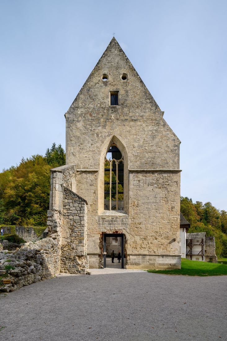 Covering the remains of the Church of St. John the Baptist in the Žiče Charterhouse by Medprostor. Photograph by Miran Kambič.