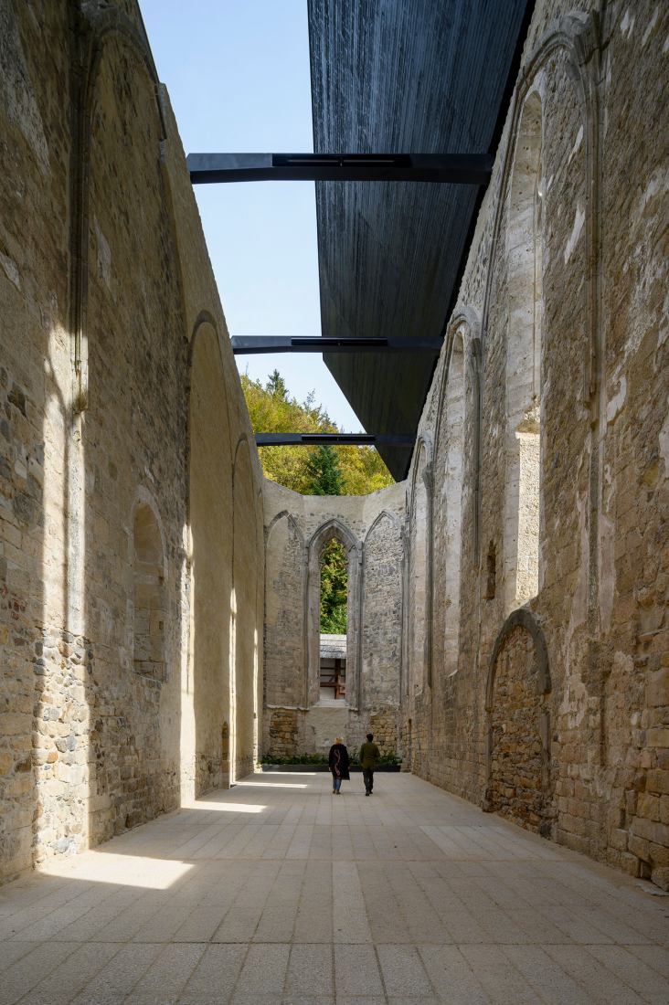 Covering the remains of the Church of St. John the Baptist in the Žiče Charterhouse by Medprostor. Photograph by Miran Kambič.