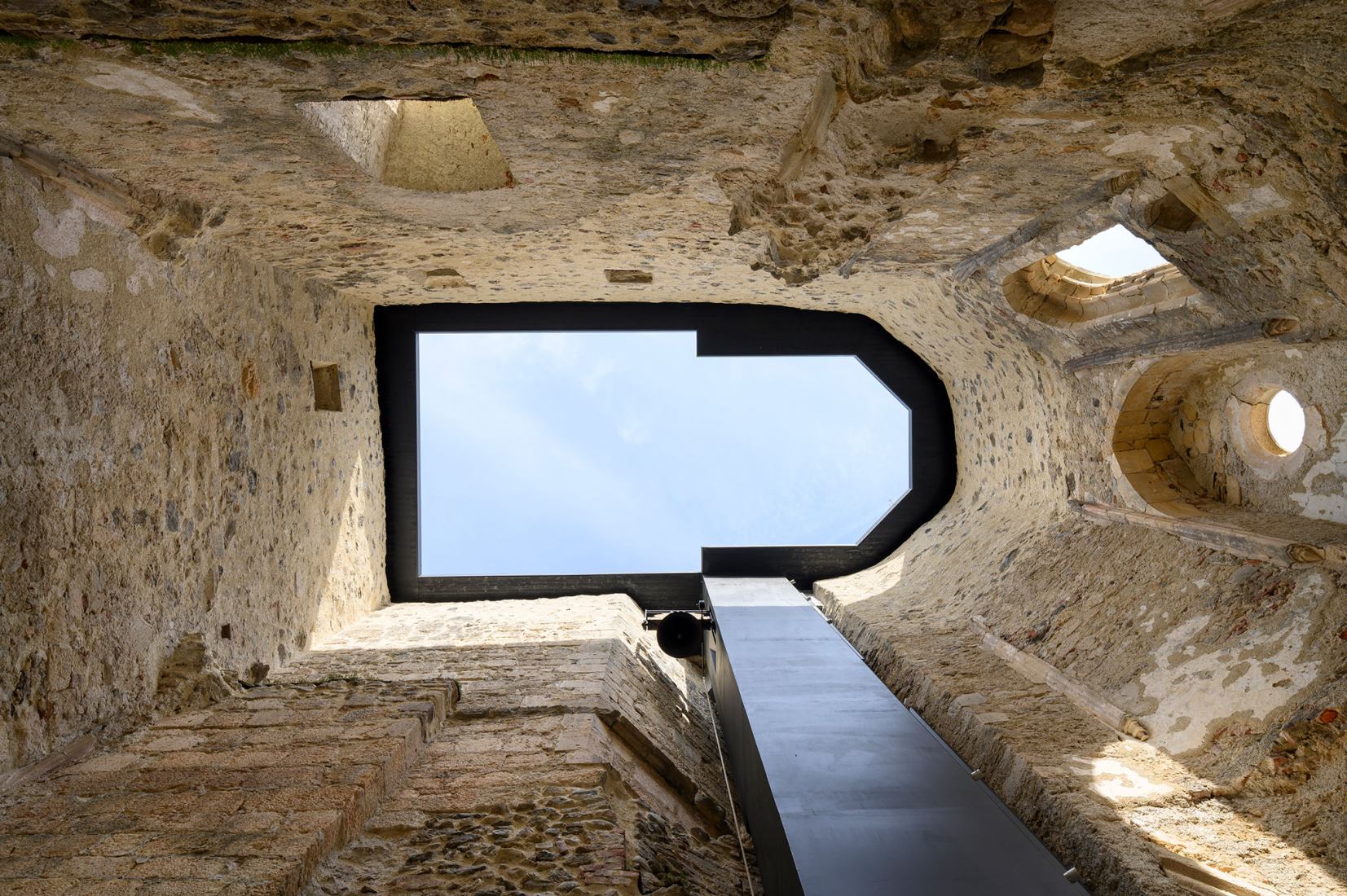 Covering the remains of the Church of St. John the Baptist in the Žiče Charterhouse by Medprostor. Photograph by Miran Kambič.