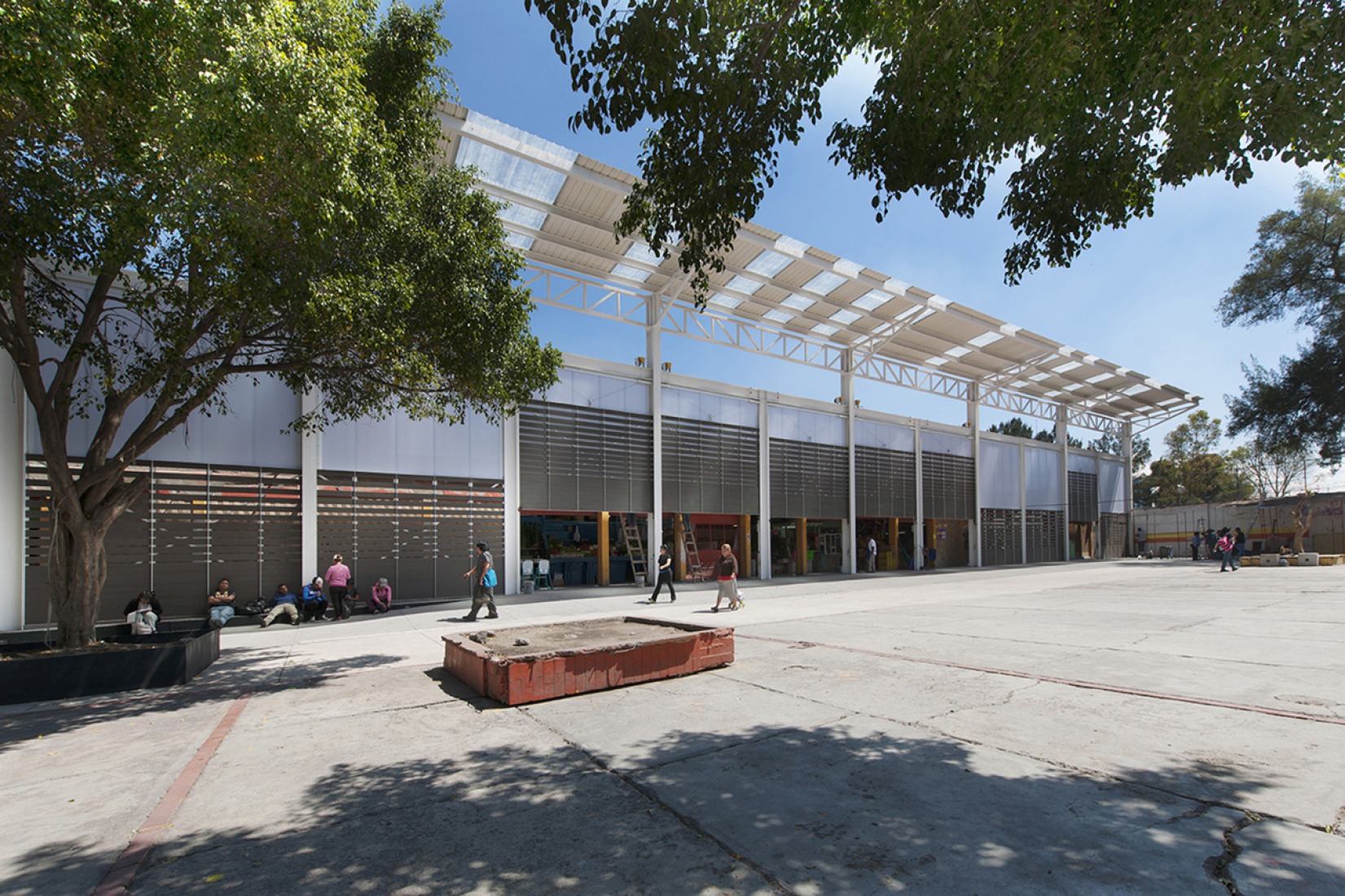 Imagen del exterior. Rehabilitación del Mercado de la Purísima por Bandada Studio. Fotografía © Jaime Navarro.