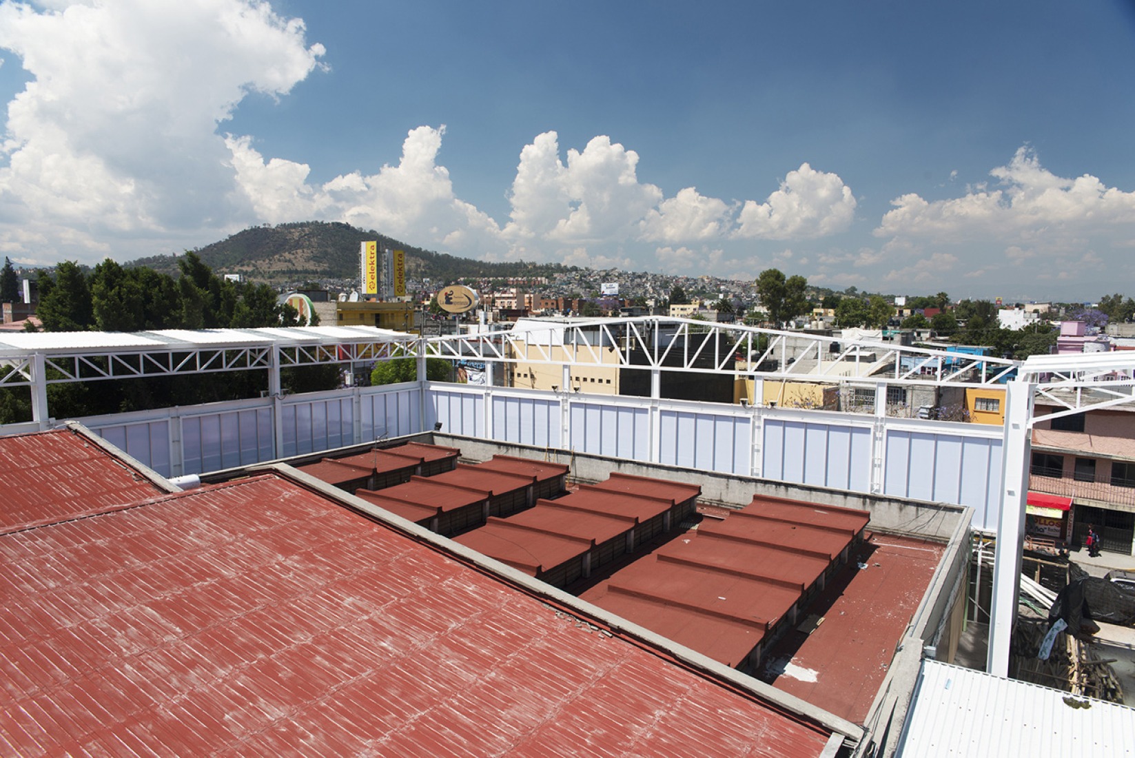 Vista aérea. Rehabilitación del Mercado de la Purísima por Bandada Studio. Fotografía © Jaime Navarro.