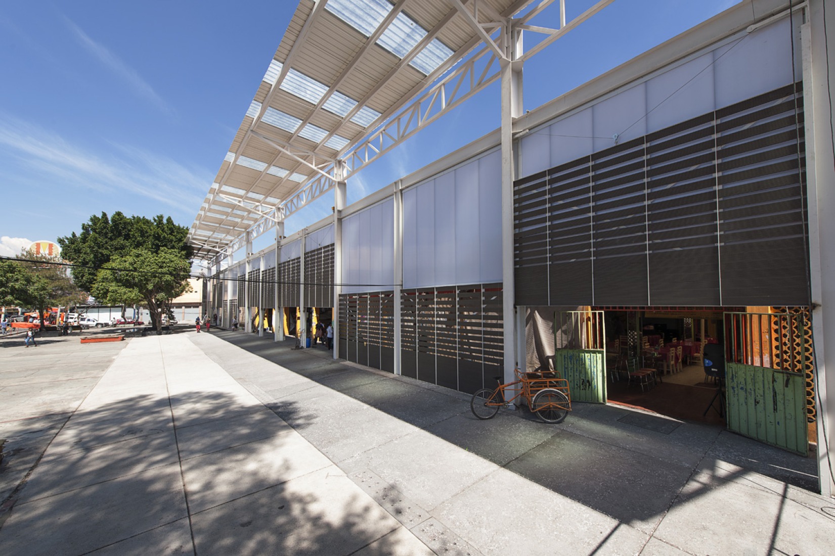 Imagen del exterior. Rehabilitación del Mercado de la Purísima por Bandada Studio. Fotografía © Jaime Navarro.
