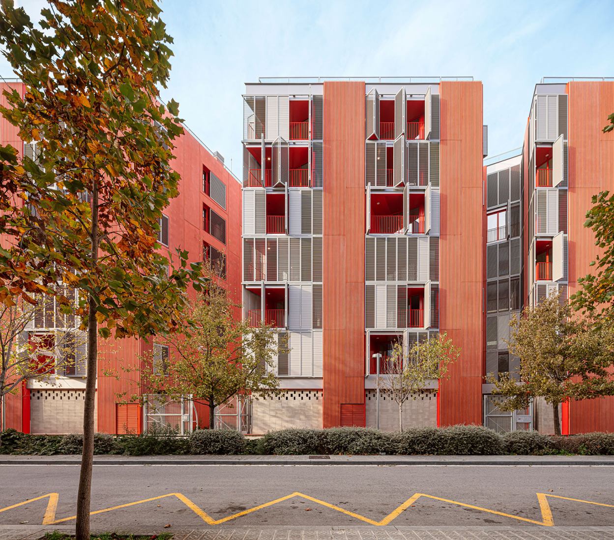72 Social Housing at the Marina del Prat Vermell by MIAS Architects and Coll-Leclerc. Photograph by Adrià Goula.