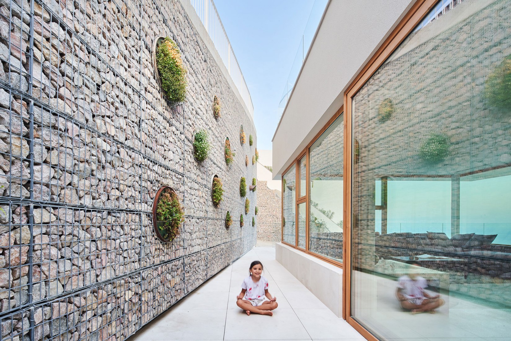 Casa Forbes por Miel Arquitectos. Fotografía por José Hevia