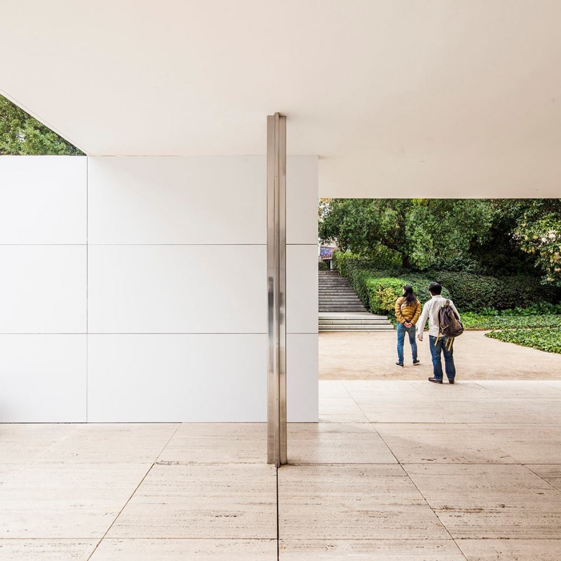12.11.2017 Mies missing materiality por Anna & Eugeni Bach. Fotografía © Adrià Goula.