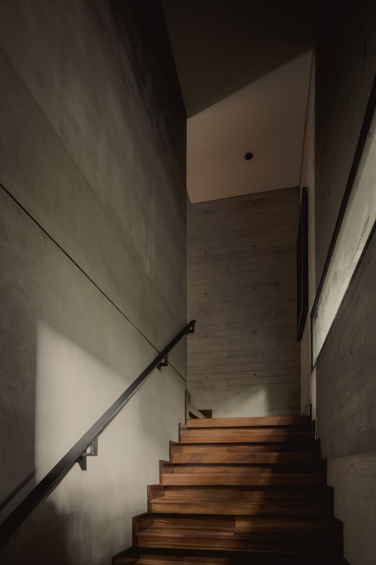 Casa AYG por Miguel de la Torre. Fotografía por Zaickz Moz.