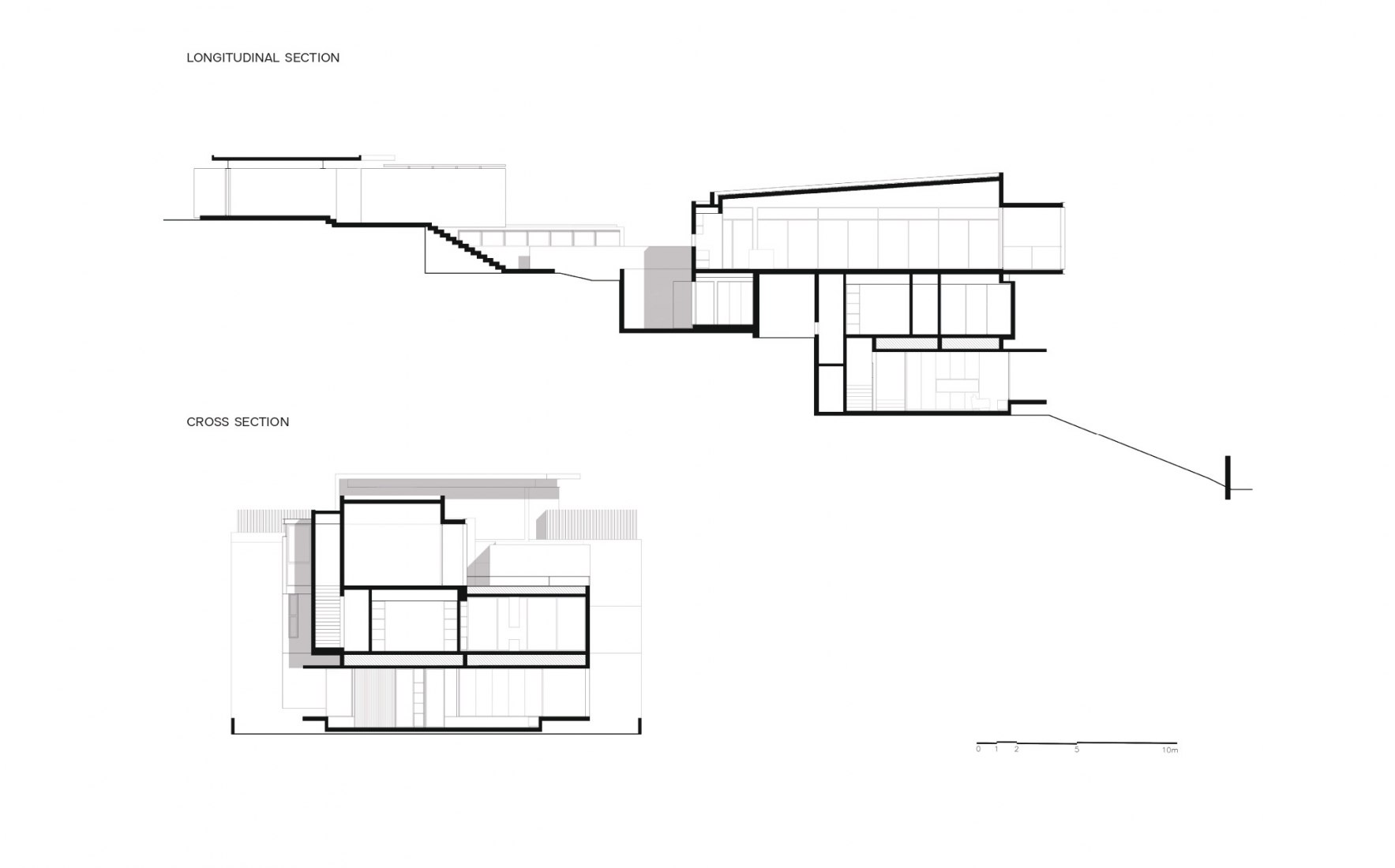 Sección longitudinal y corte transversal. Casa AYG por Miguel de la Torre.