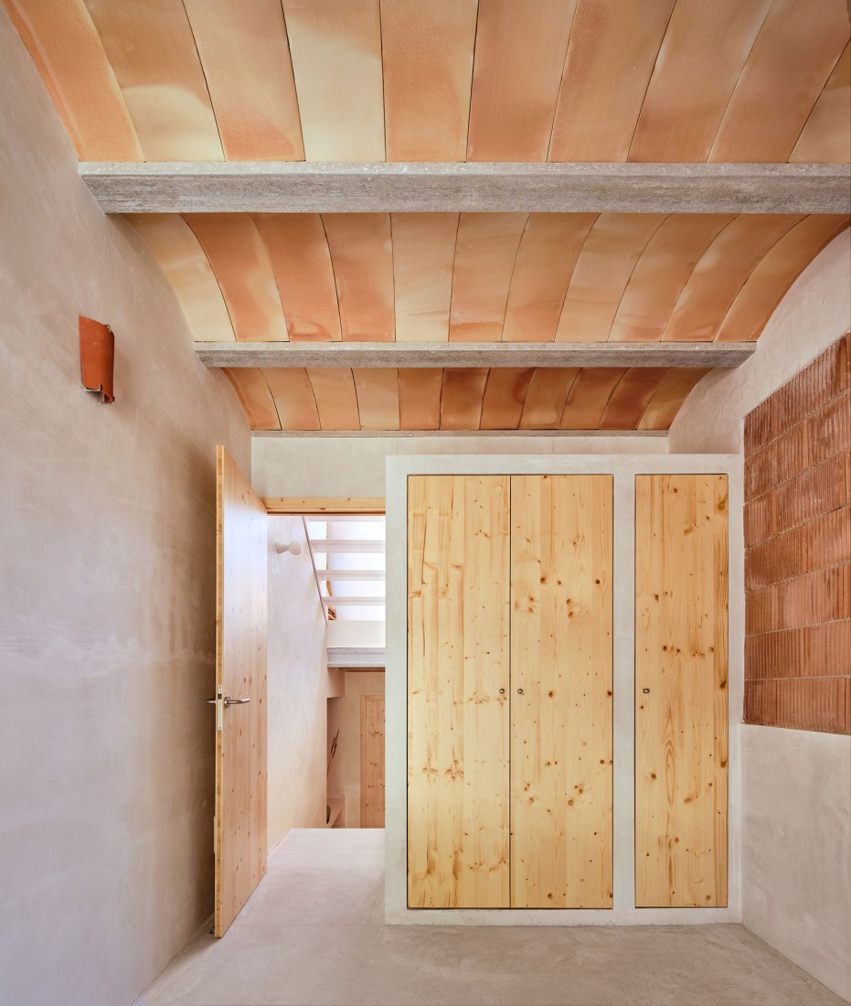 Vivienda en Portocolom por Missió 21 Arquitectes. Fotografía por José Hevia.
