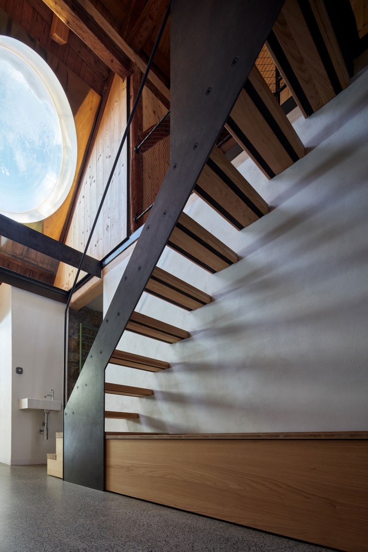 The Glass Cabin by Mjölk architekti. Photograph by BoysPlayNice.