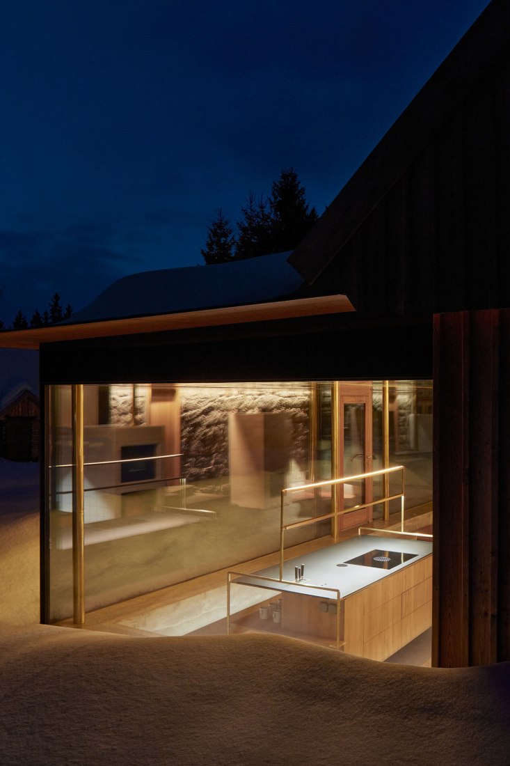 The Glass Cabin by Mjölk architekti. Photograph by BoysPlayNice.
