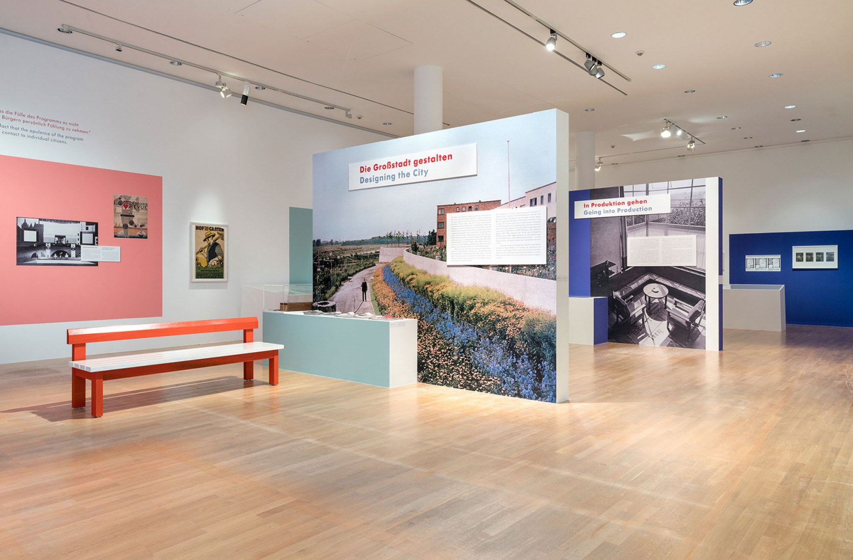Ausstellungsansicht "Moderne am Main 1919-1933". Fotografía © Museum Angewandte Kunst, Frankfurt am Main