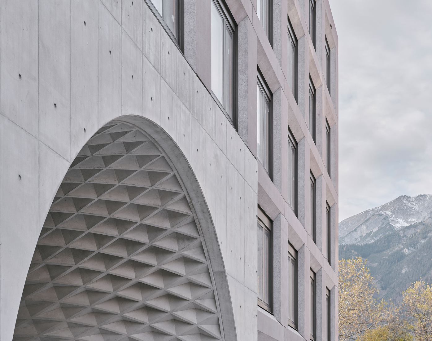Ágnes Heller House by mohr niklas architekten. Photograph by David Schreyer.