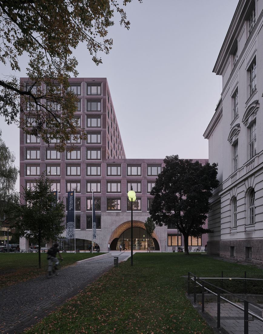 Ágnes Heller House by mohr niklas architekten. Photograph by David Schreyer.