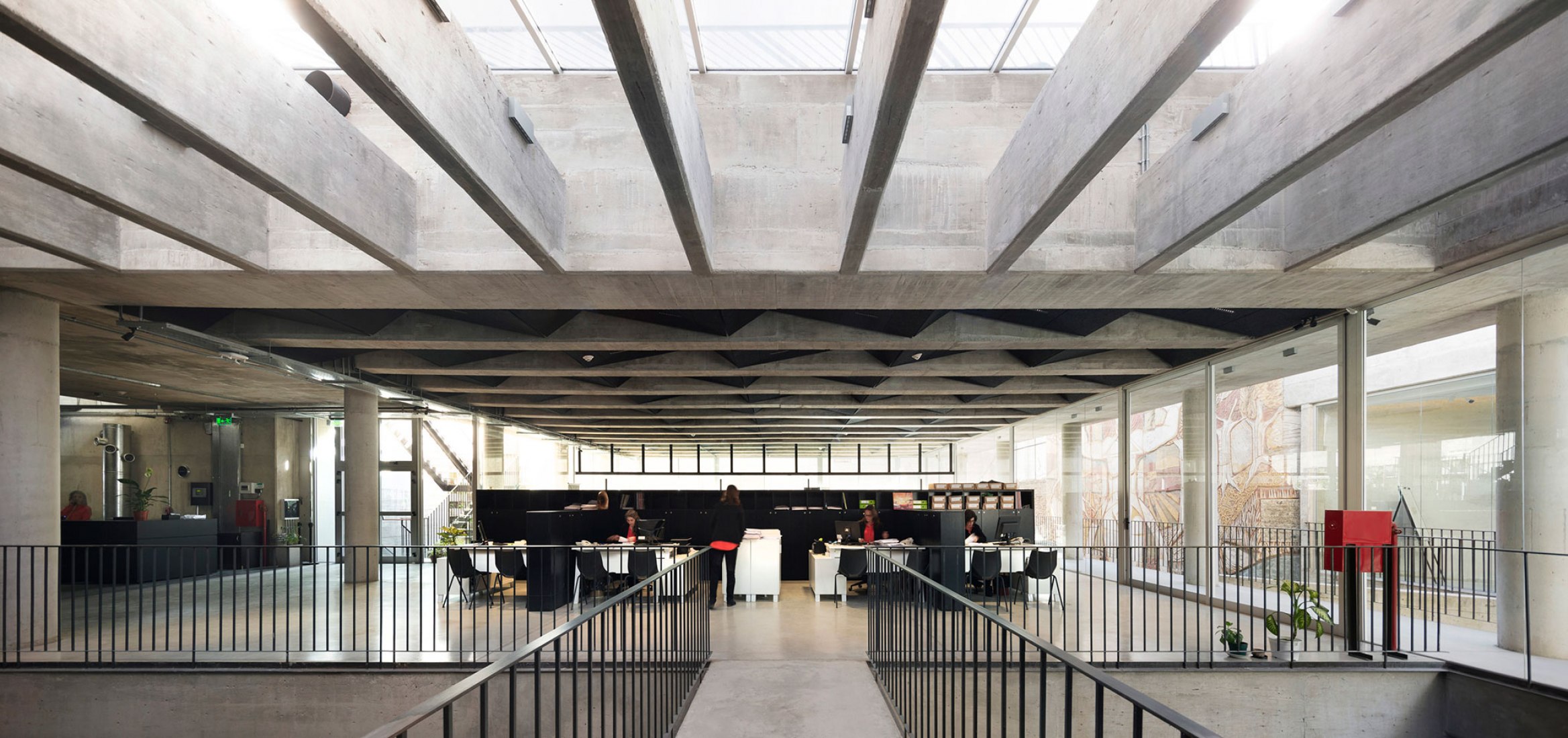 New College of Architects of Córdoba headquarters by Adolfo Mondejar, Pablo Mondejar, Dolores Gómez Macedo Arquitectos. Photograph by Federico Cairoli
