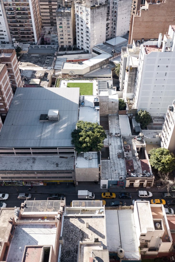 New College of Architects of Córdoba headquarters by Adolfo Mondejar, Pablo Mondejar, Dolores Gómez Macedo Arquitectos. Photograph by Federico Cairoli