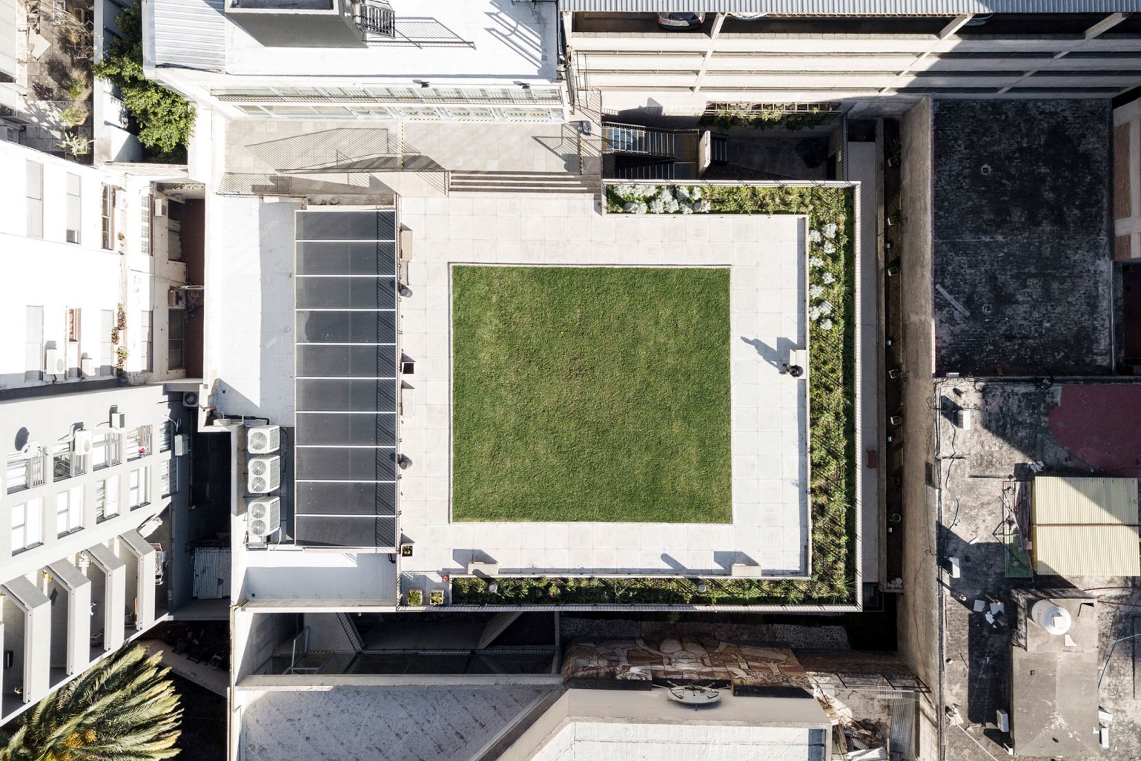 New College of Architects of Córdoba headquarters by Adolfo Mondejar, Pablo Mondejar, Dolores Gómez Macedo Arquitectos. Photograph by Federico Cairoli