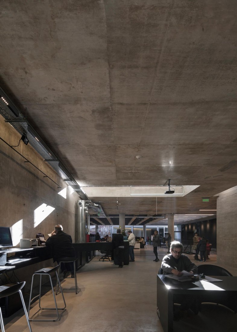 New College of Architects of Córdoba headquarters by Adolfo Mondejar, Pablo Mondejar, Dolores Gómez Macedo Arquitectos. Photograph by Federico Cairoli