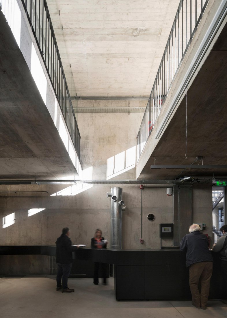 New College of Architects of Córdoba headquarters by Adolfo Mondejar, Pablo Mondejar, Dolores Gómez Macedo Arquitectos. Photograph by Federico Cairoli
