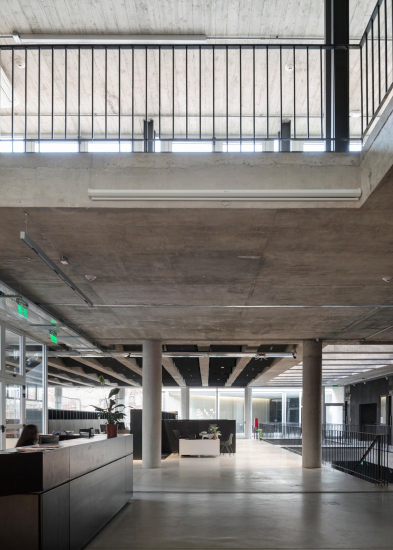 New College of Architects of Córdoba headquarters by Adolfo Mondejar, Pablo Mondejar, Dolores Gómez Macedo Arquitectos. Photograph by Federico Cairoli