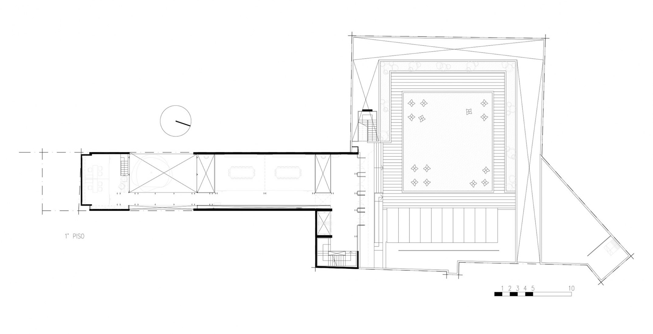 First floor plan. New College of Architects of Córdoba headquarters by Adolfo Mondejar, Pablo Mondejar, Dolores Gómez Macedo Arquitectos.