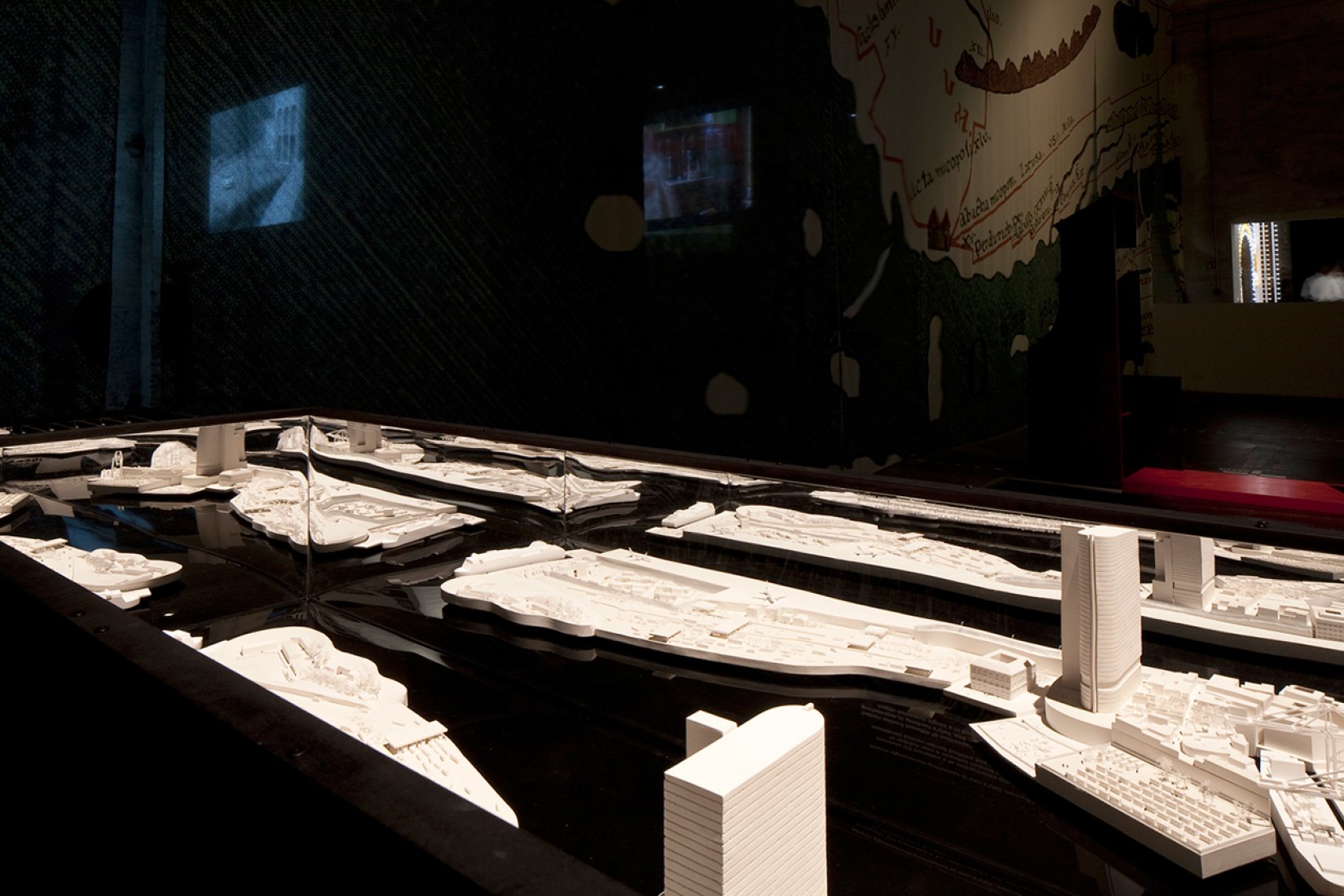 Giacomo Cantoni, Pietro Pagliaro. Post-frontier. 14.Mostra Internazionale di Architettura, Fundamentals, la Biennale di Venezia. Foto © Francesco Galli. Cortesía de la Biennale di Venezia.