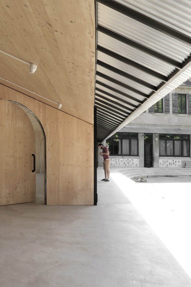 Emerging Architecture Award 2019. School Refectory in Montbrun-Bocage by BAST. Photograph by BAST.