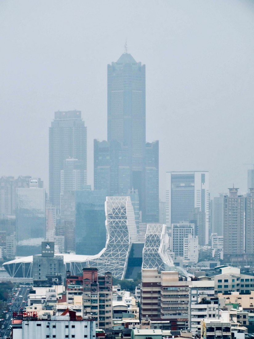 アート・デザイン・音楽 FROM TIPI TO SKYSCRAPER ATLV Project: OCT Tower Facade in Shenzhen